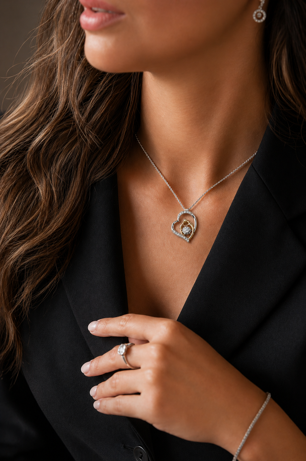 Mother Love Silver Heart Crystal Pendant Necklace for Women MYMNL0015